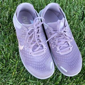 Nike Free lavender/pink athletic shoes